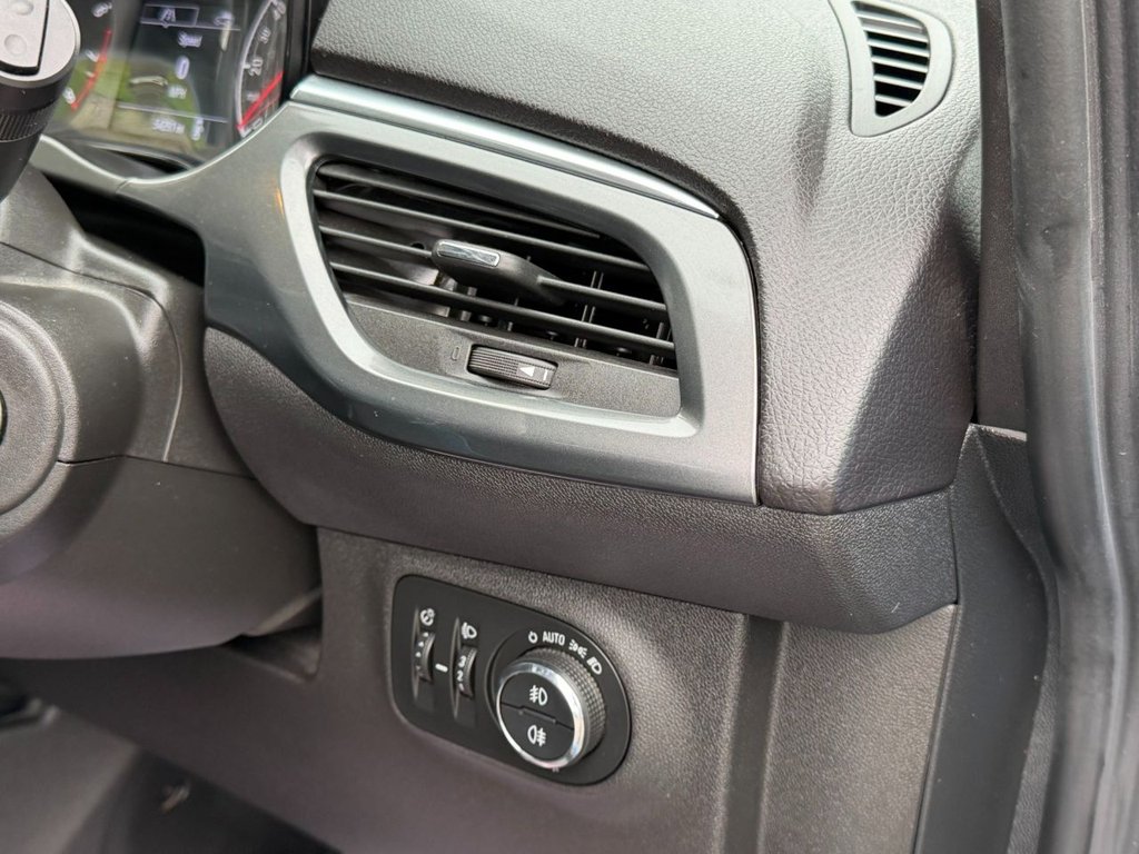 Used Vauxhall Corsa 2018 for sale - 77547578: Photo 42