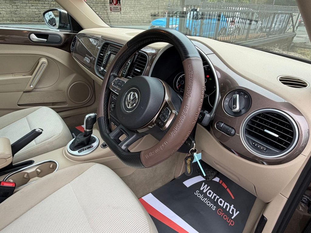 Used Volkswagen Beetle 2014 for sale - 77680459: Photo 12