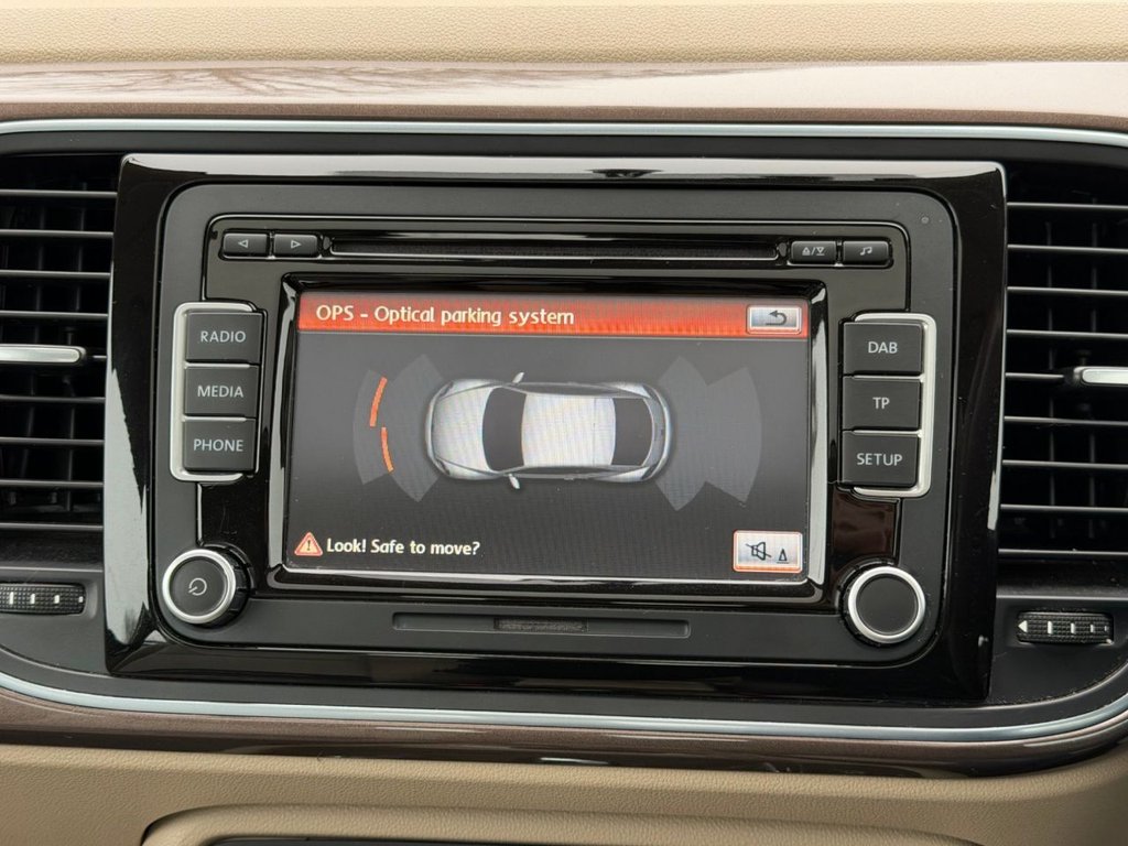 Used Volkswagen Beetle 2014 for sale - 77680459: Photo 14