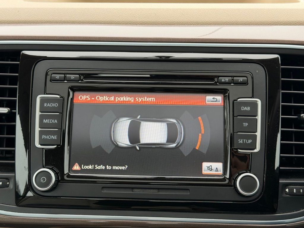 Used Volkswagen Beetle 2014 for sale - 77680459: Photo 16