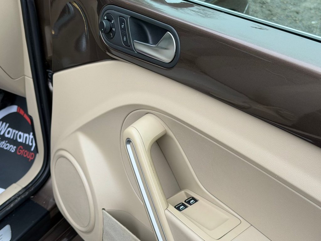 Used Volkswagen Beetle 2014 for sale - 77680459: Photo 29