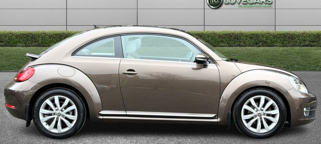 Used Volkswagen Beetle 2014 for sale - 77680459: Photo 6