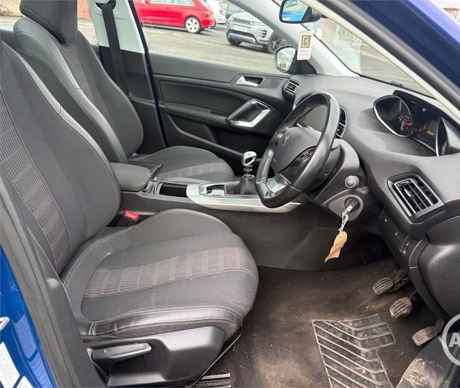 Used Peugeot 308 2018 for sale - 77703904: Photo 8