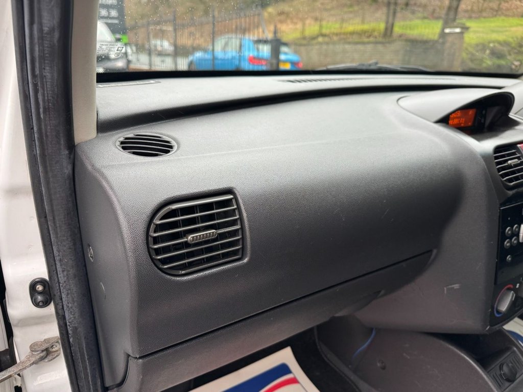 Used Vauxhall Combo 2011 for sale - 77302103: Photo 23