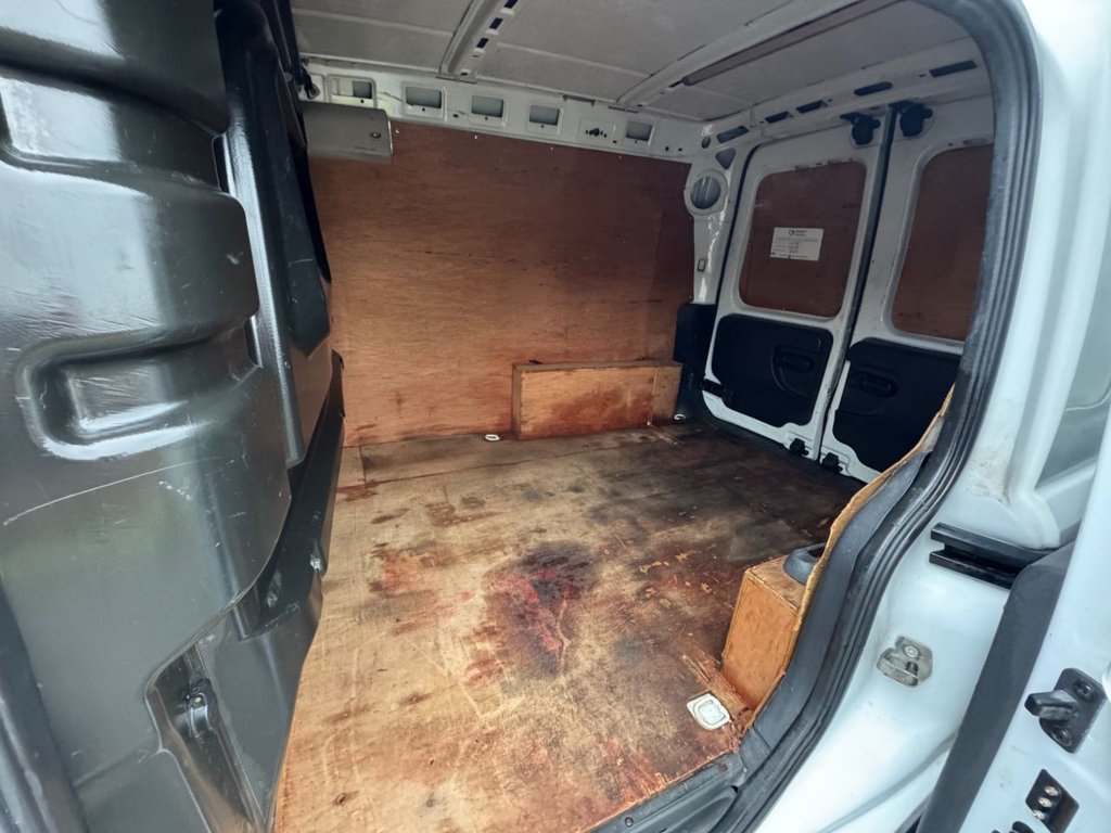 Used Vauxhall Combo 2011 for sale - 77302103: Photo 25