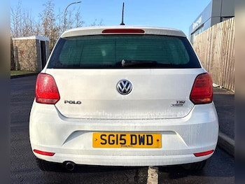 Used Volkswagen Polo 2015 for sale - 77369418: Photo