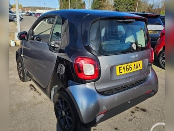Used smart fortwo 2016 for sale - 77765390: Photo