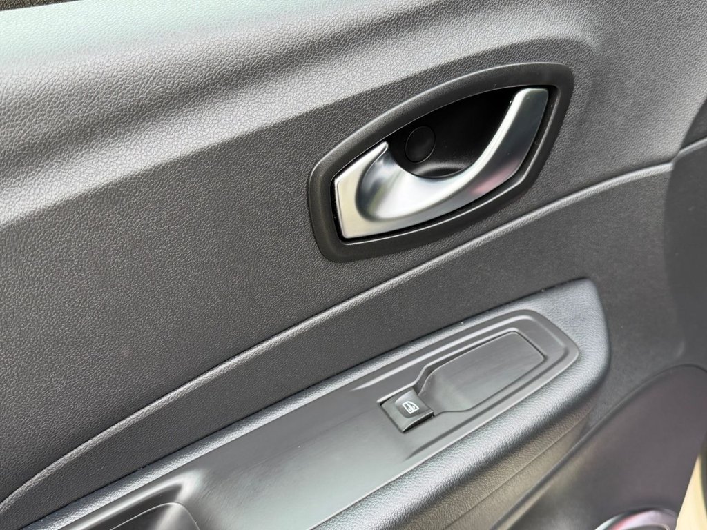 Used Renault Captur 2018 for sale - 77558013: Photo 27