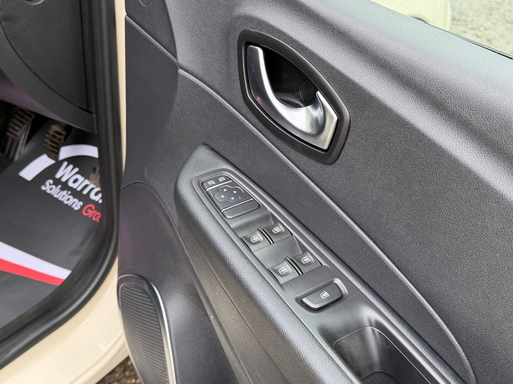 Used Renault Captur 2018 for sale - 77558013: Photo 36