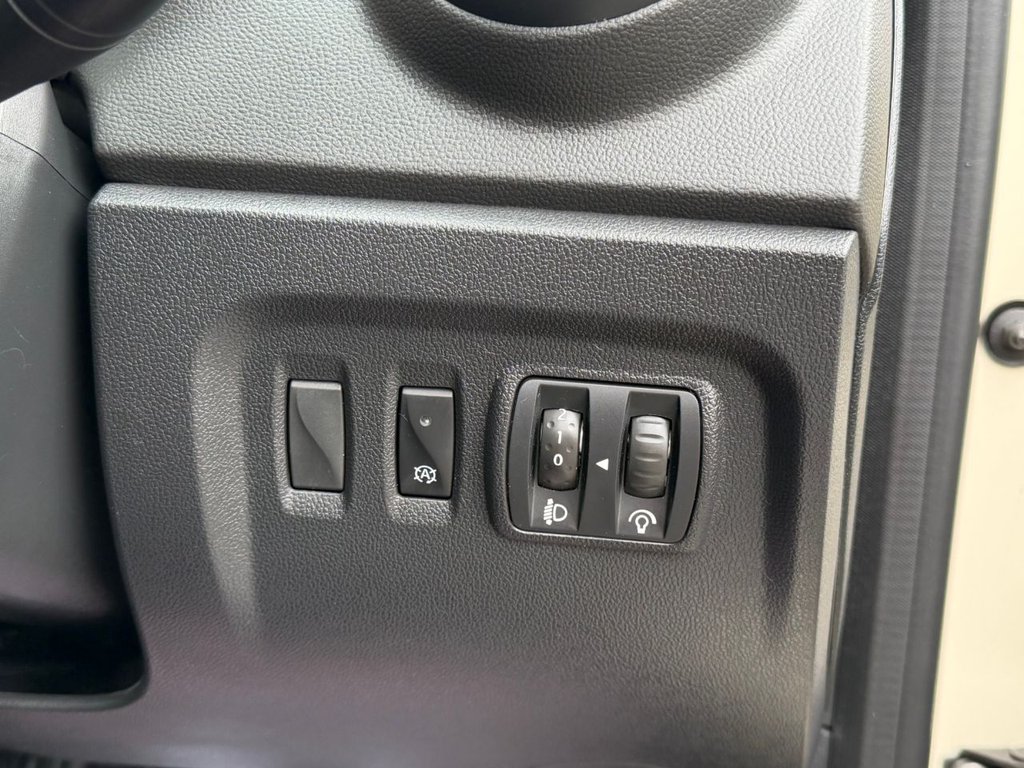 Used Renault Captur 2018 for sale - 77558013: Photo 37