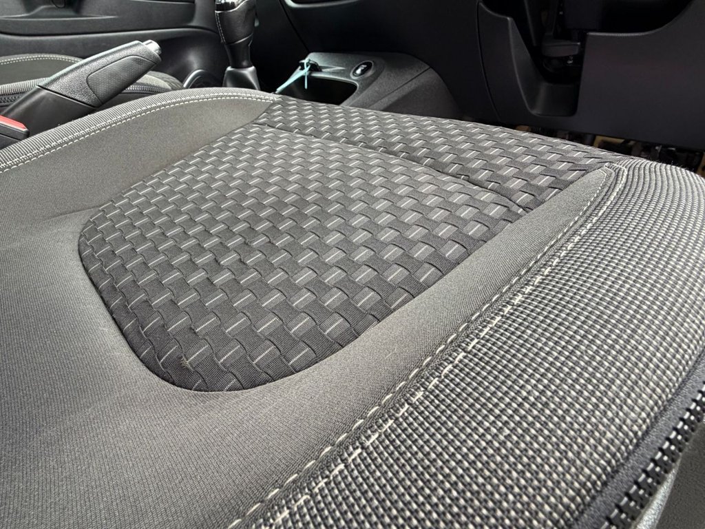 Used Renault Captur 2018 for sale - 77558013: Photo 40