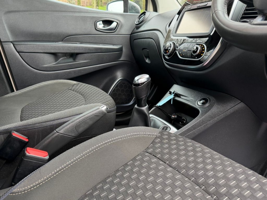 Used Renault Captur 2018 for sale - 77558013: Photo 41