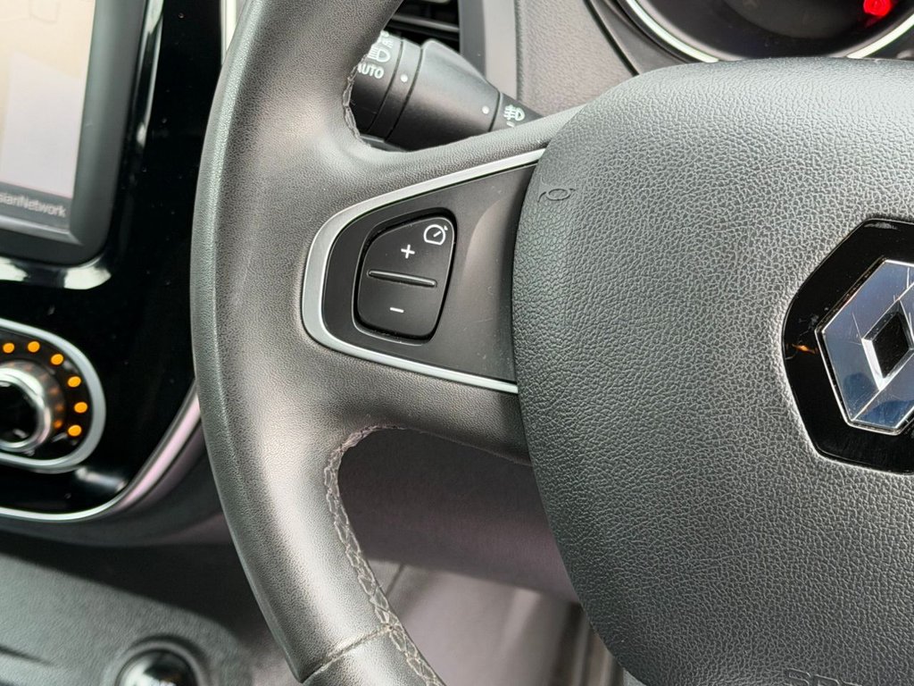 Used Renault Captur 2018 for sale - 77558013: Photo 50