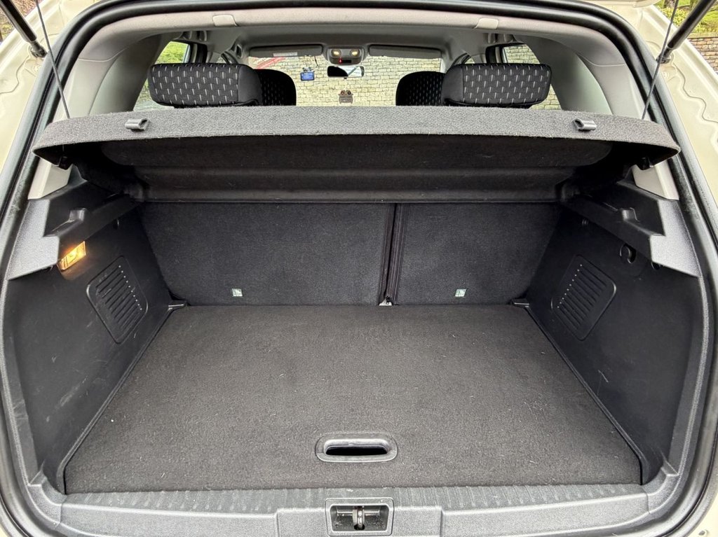 Used Renault Captur 2018 for sale - 77558013: Photo 9