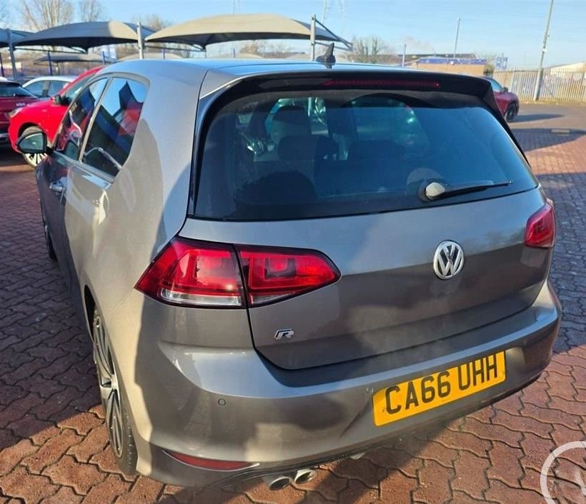 Used Volkswagen Golf 2016 for sale - 77369447: Photo 2