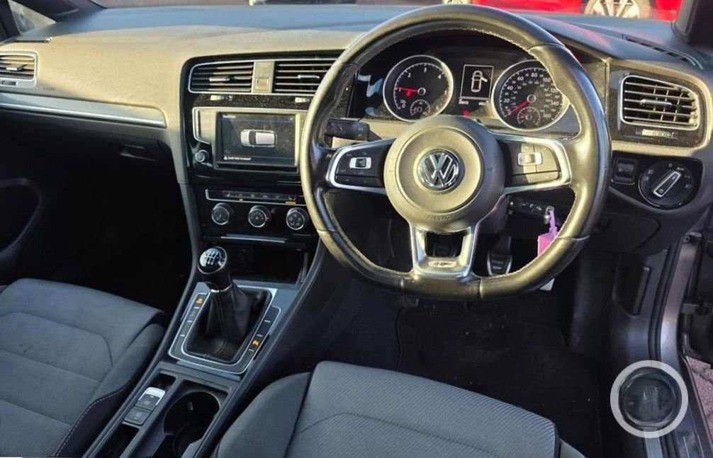 Used Volkswagen Golf 2016 for sale - 77369447: Photo 6