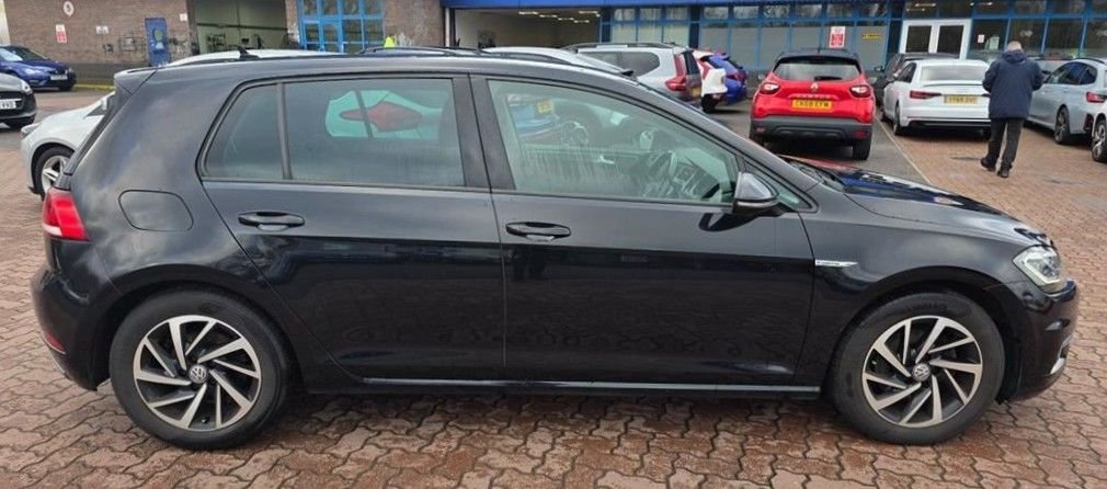 Used Volkswagen Golf 2020 for sale - 77703787: Photo 4