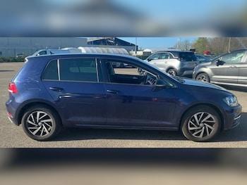 Used Volkswagen Golf 2019 for sale - 78272026: Photo