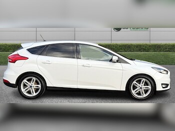 Used Ford Focus 2017 for sale - 77009584: Photo