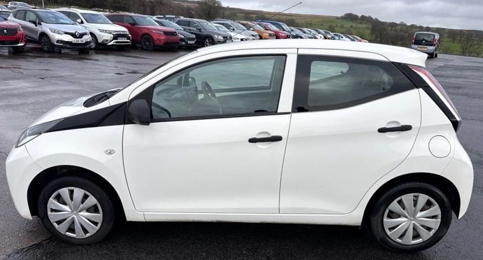 Used Toyota AYGO 2015 for sale - 77703795: Photo 5