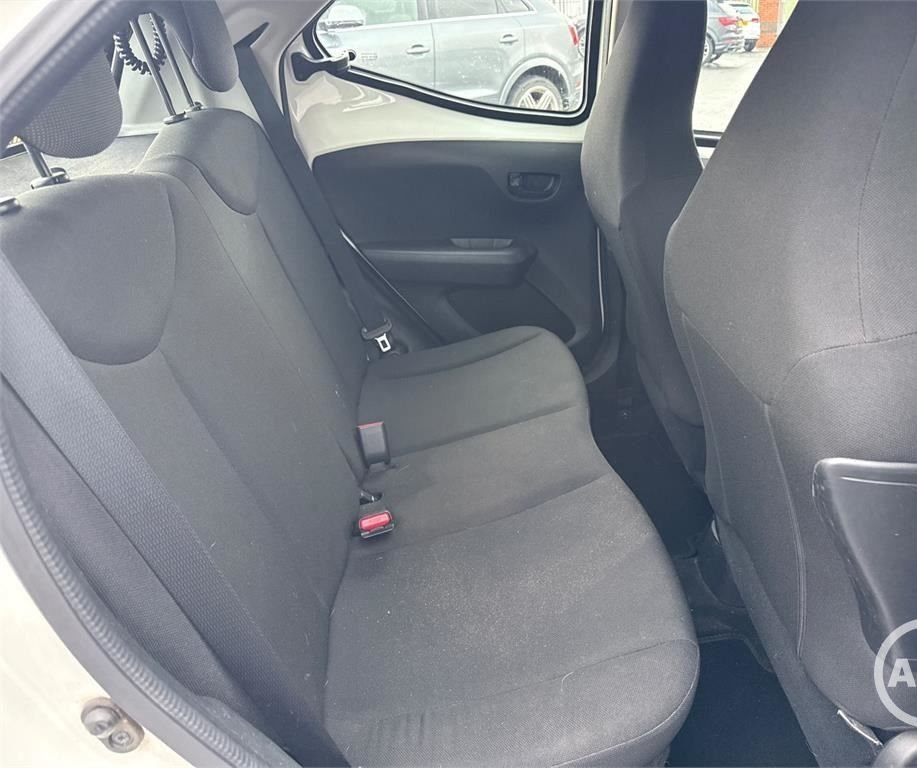 Used Toyota AYGO 2015 for sale - 77703795: Photo 9