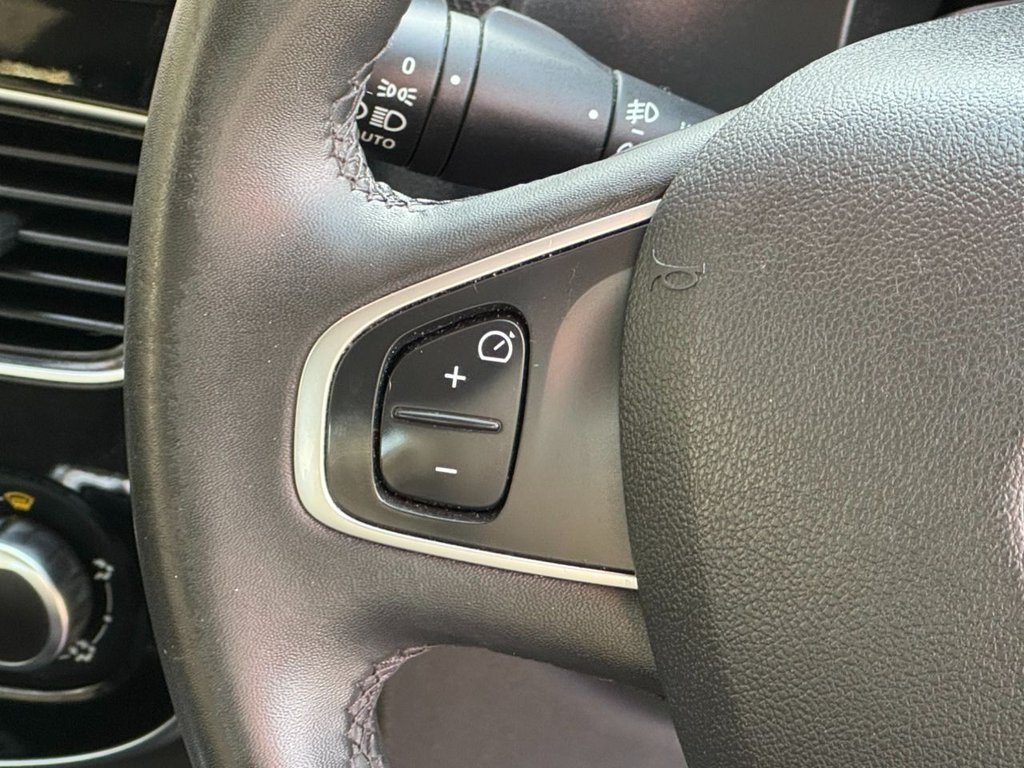 Used Renault Clio 2017 for sale - 77009581: Photo 25