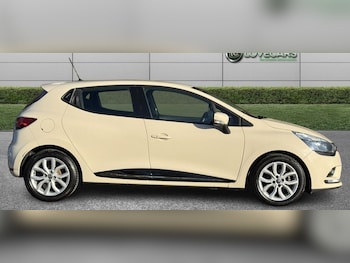 Used Renault Clio 2017 for sale - 77009581: Photo