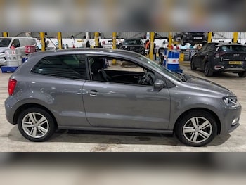 Used Volkswagen Polo 2016 for sale - 78124276: Photo