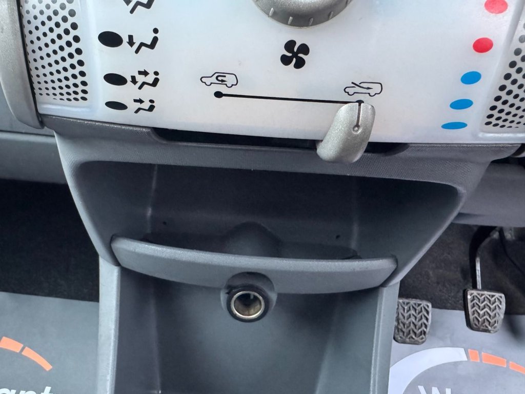 Used Toyota AYGO 2011 for sale - 77009580: Photo 43