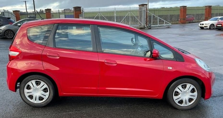 Used Honda Jazz 2012 for sale - 77009592: Photo 4