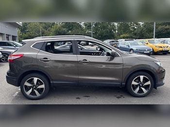 Used Nissan Qashqai 2015 for sale - 75585050: Photo