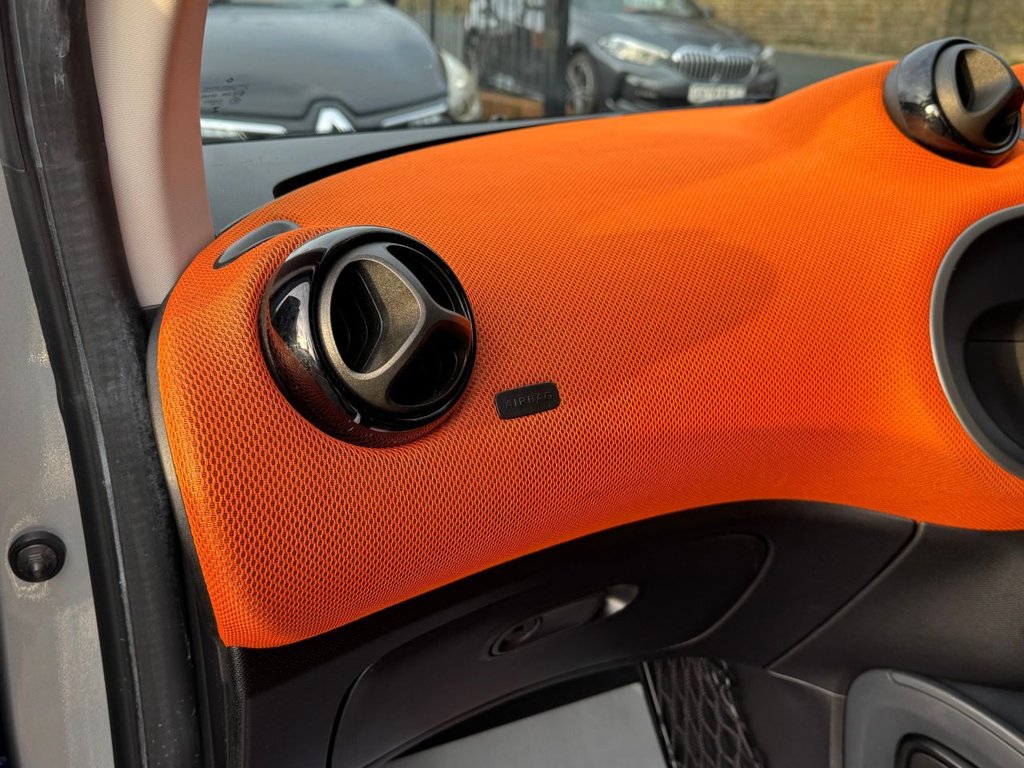 Used smart fortwo 2017 for sale - 77239394: Photo 26