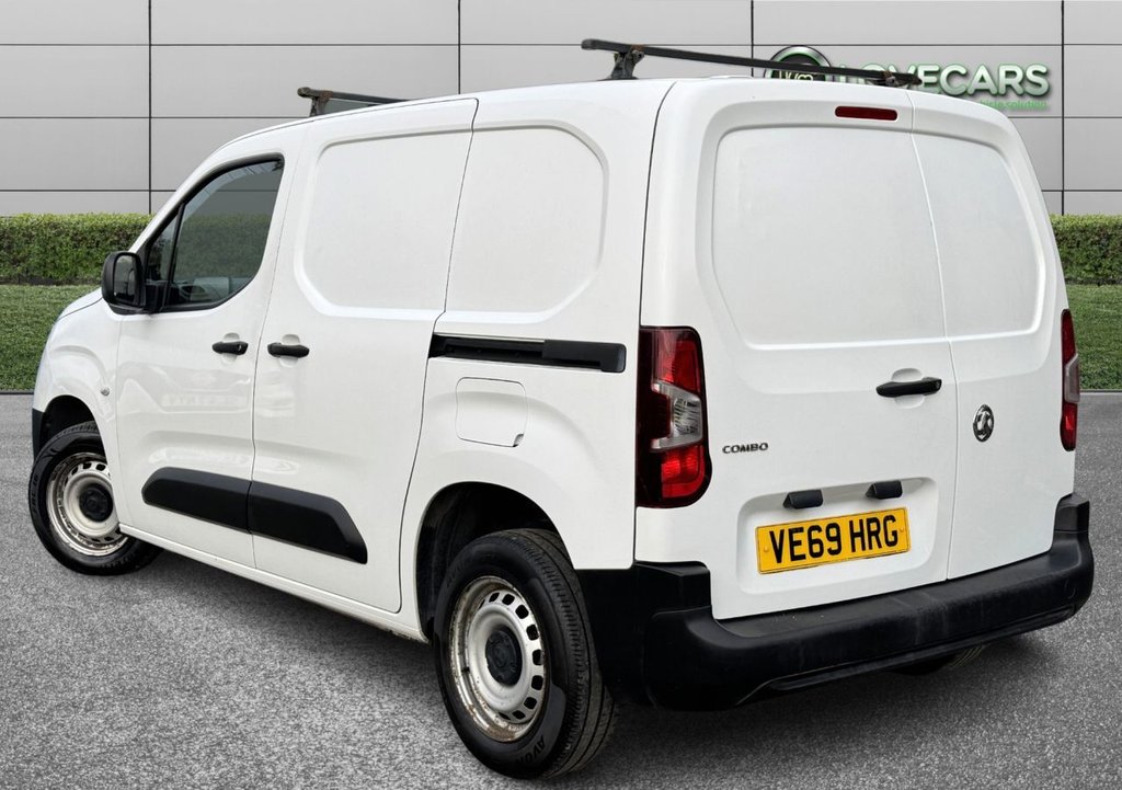 Used Vauxhall Combo 2019 for sale - 77042586: Photo 2