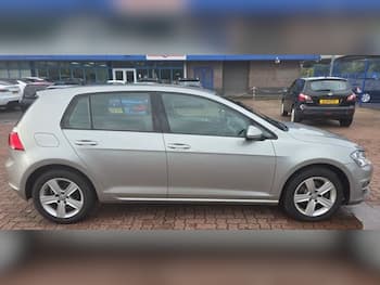 Used Volkswagen Golf 2015 for sale - 79778300: Photo