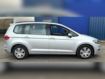 Used Volkswagen Touran 2018 for sale - 78863810: Photo