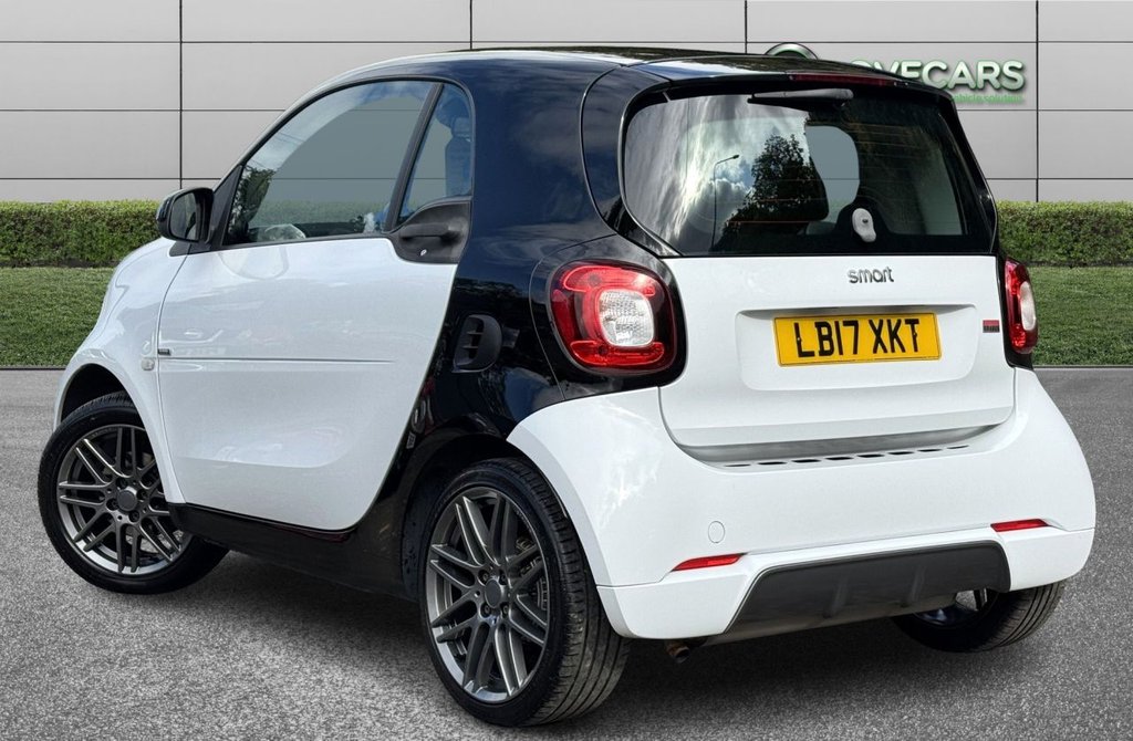 Used smart fortwo 2017 for sale - 77009561: Photo 2