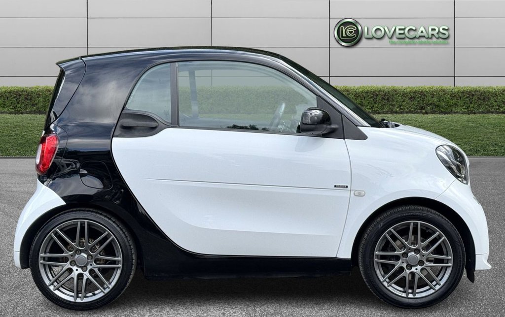 Used smart fortwo 2017 for sale - 77009561: Photo 3