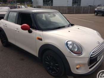 2015 (15) - 1.5 Cooper Hatchback 5dr Petrol Auto Euro 6 (s/s) (136 ps)