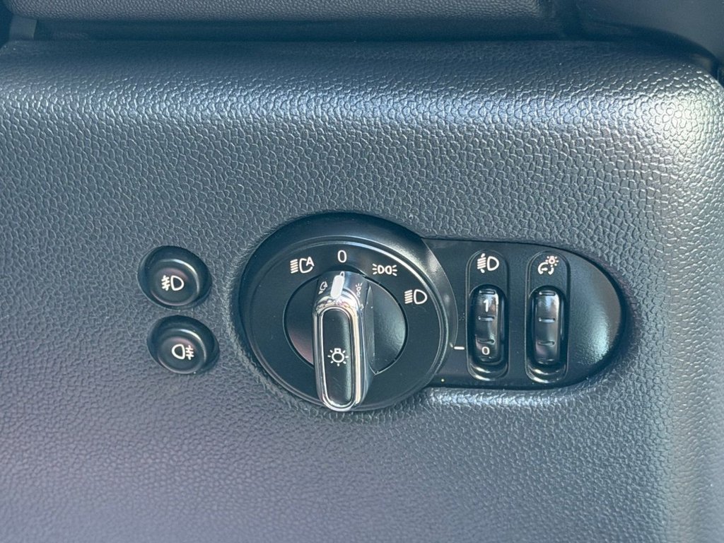 Used MINI Hatch 2019 for sale - 77288285: Photo 39