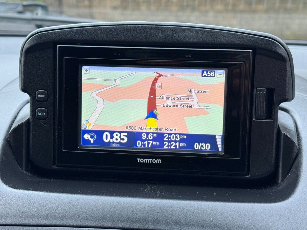 Used Toyota AYGO 2011 for sale - 77042526: Photo 16