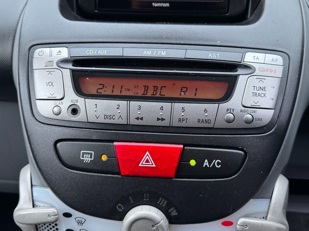 Used Toyota AYGO 2011 for sale - 77042526: Photo 18