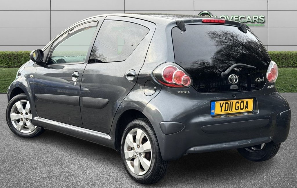 Used Toyota AYGO 2011 for sale - 77042526: Photo 2