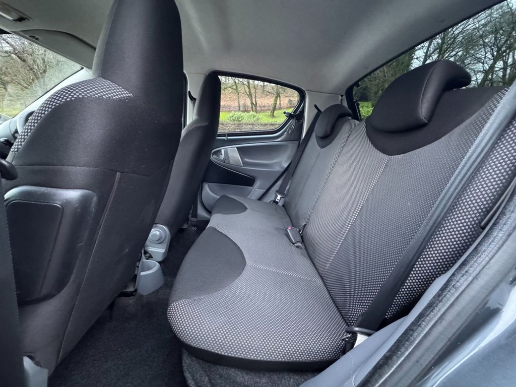 Used Toyota AYGO 2011 for sale - 77042526: Photo 28