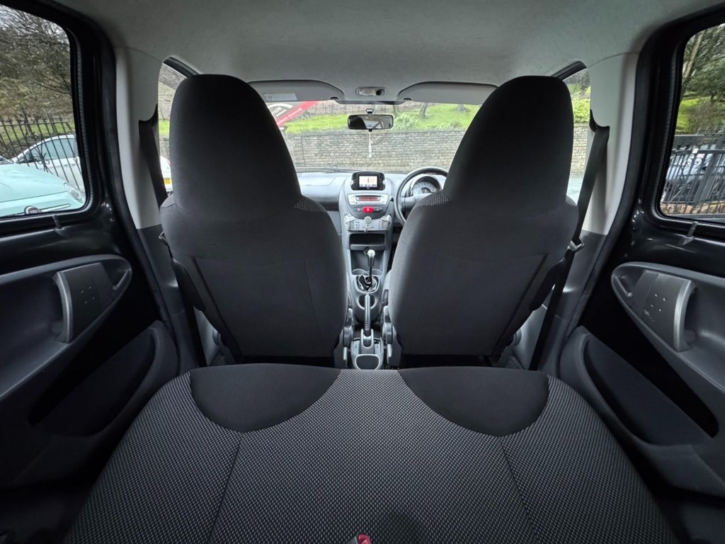 Used Toyota AYGO 2011 for sale - 77042526: Photo 31