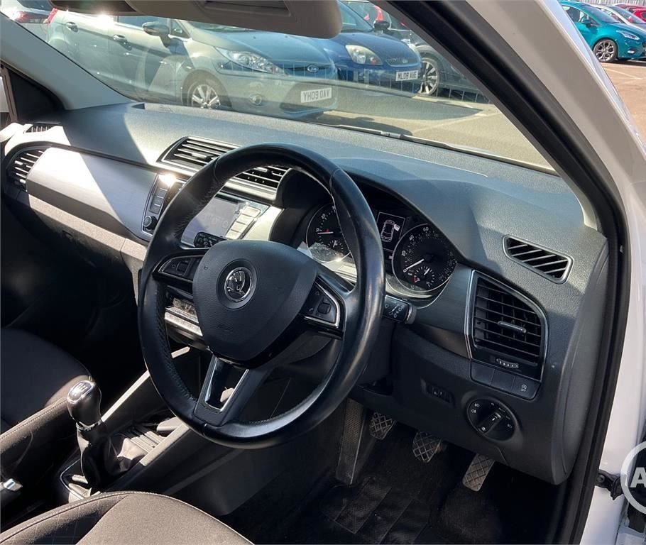 Used Skoda Fabia 2015 for sale - 77966969: Photo 8