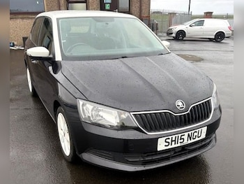 Used Skoda Fabia 2015 for sale - 77539654: Photo