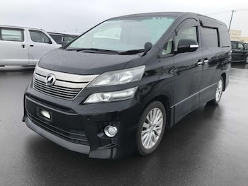 2013 - Vellfire 2.4Z 7 Seats 5-Door