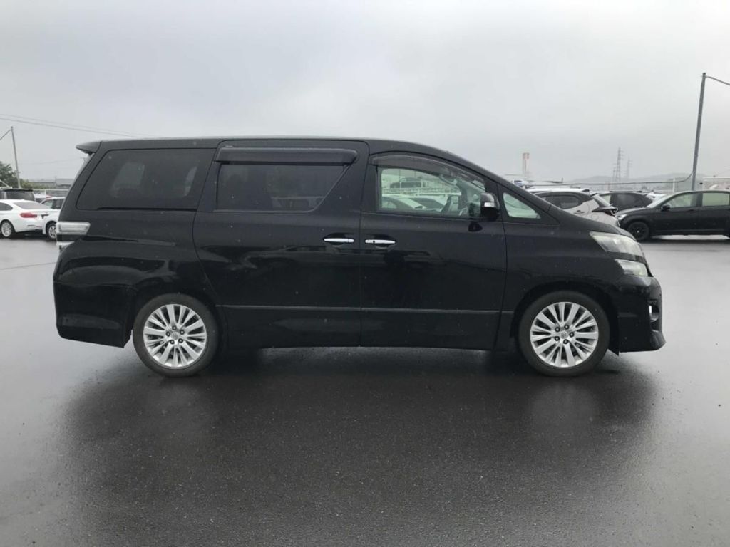 Used Toyota Alphard 2013 for sale - 76664964: Photo 5