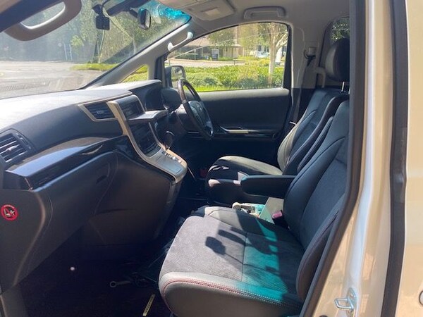 Used Toyota Alphard 2014 for sale - 75287372: Photo 16