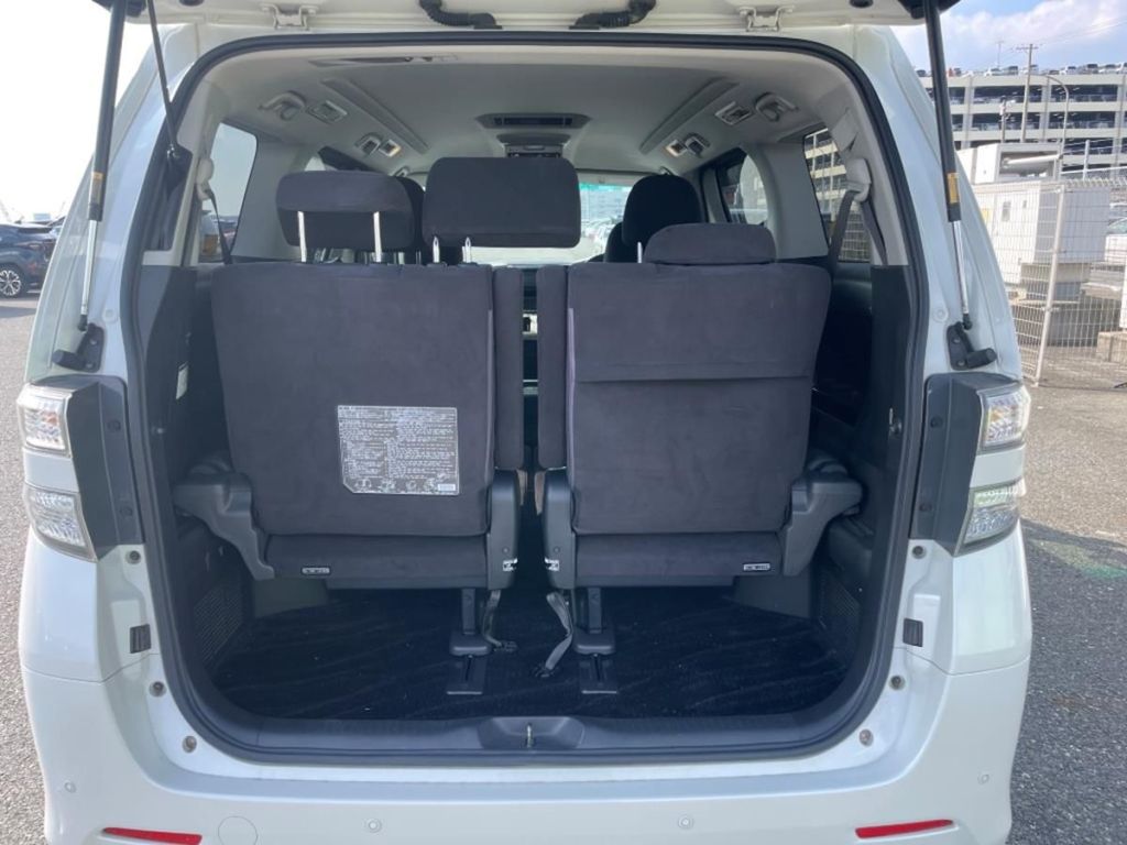 Used Toyota Alphard 2010 for sale - 76664990: Photo 9